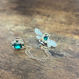 Emerald and Gold Bee Chain Brooch